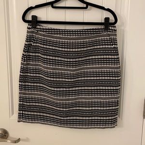 Banana Republic Black and White Geometric Pattern Mini Skirt